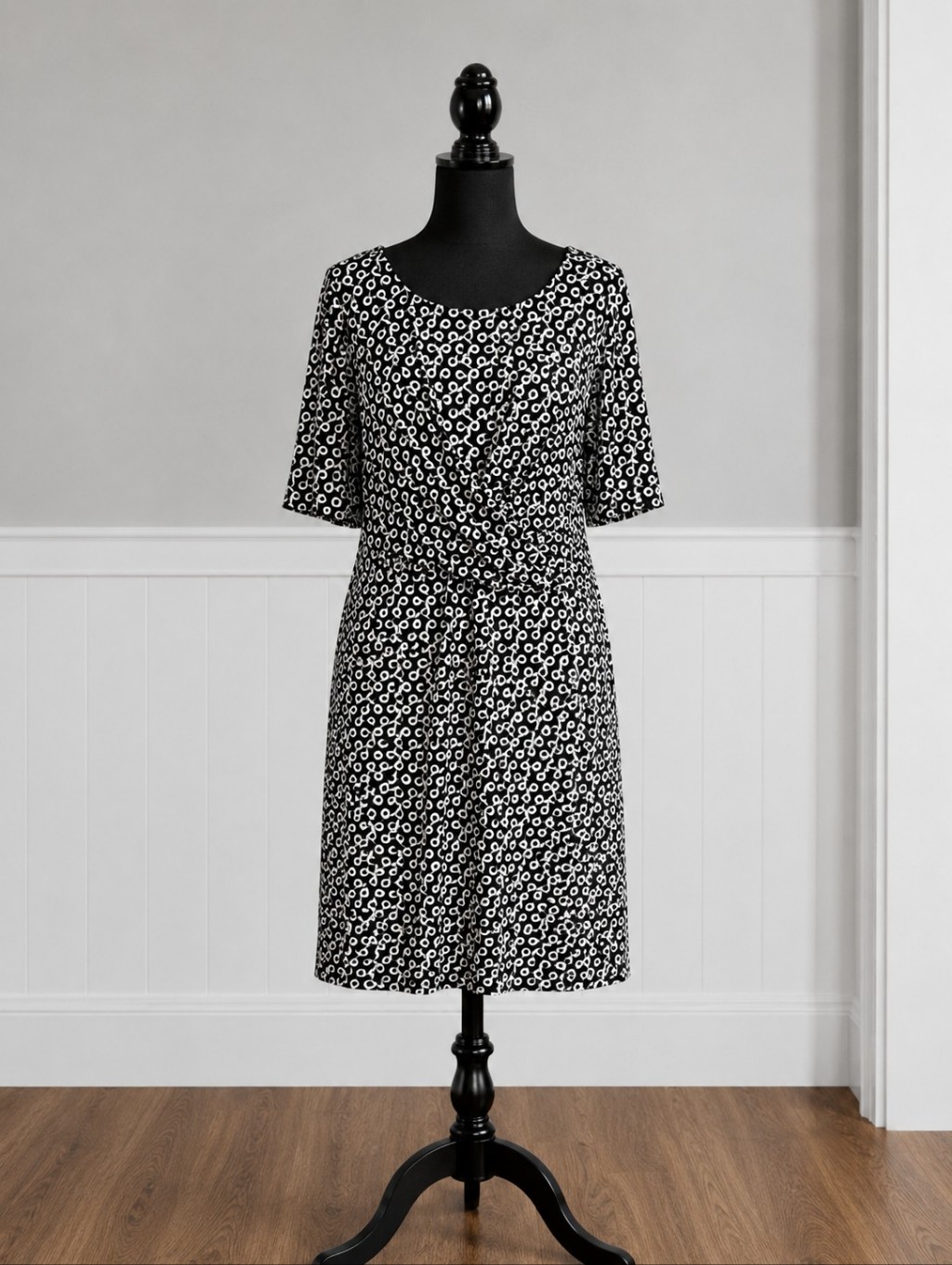 Ann Taylor Black & White Patterned Dress